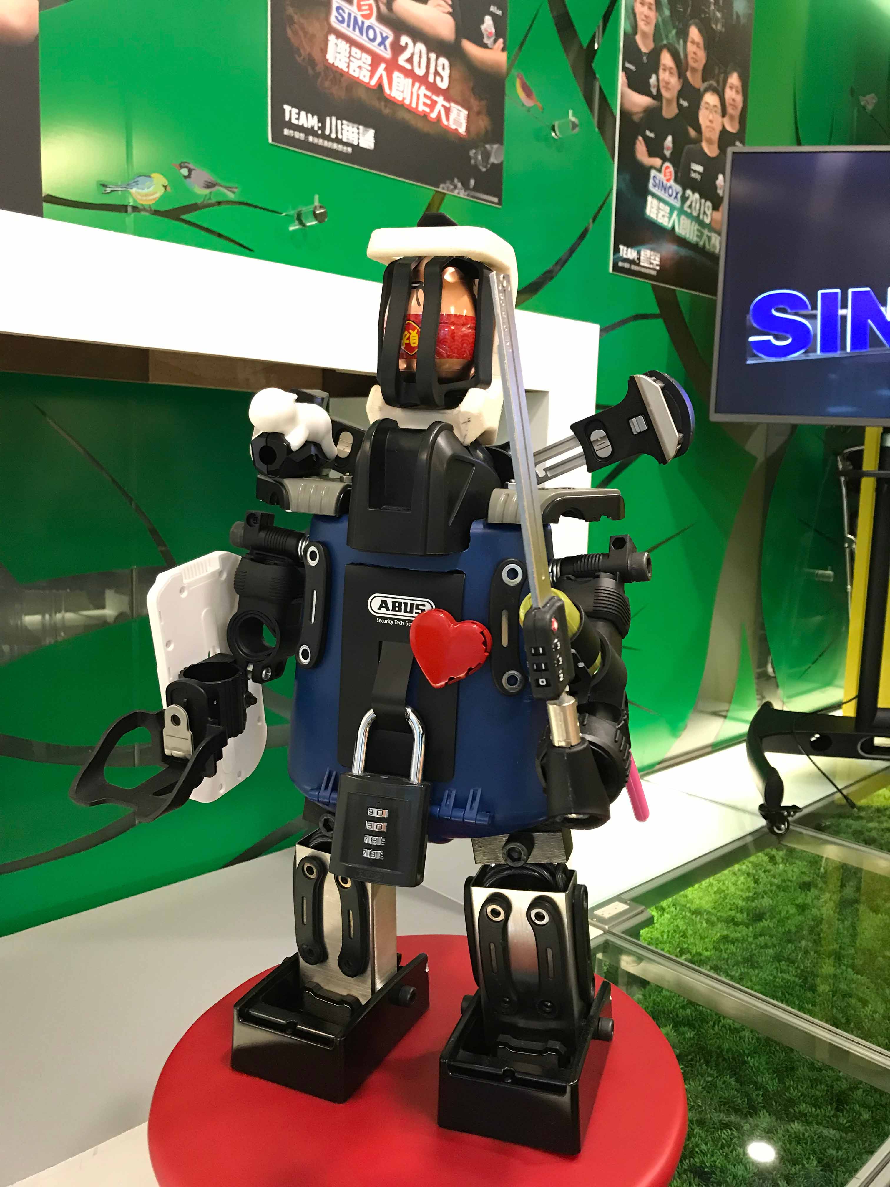 proimages/Media_Room/ESG_Activity/robot/蛋蛋.JPG